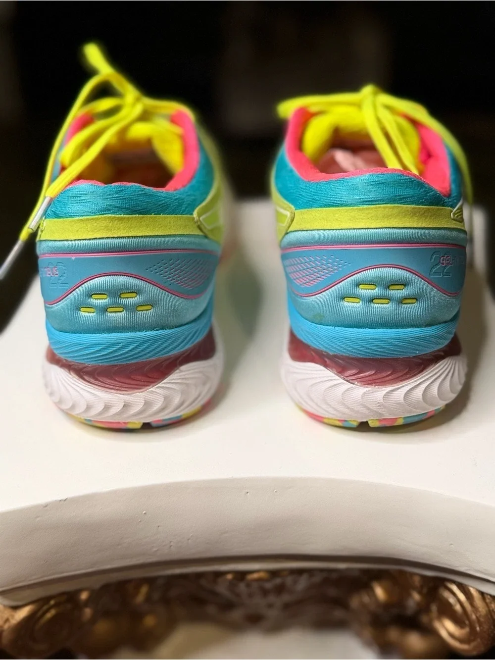 ASICS GEL Nimbus 22 Women's 7.5 Neon Yellow Pink Blue